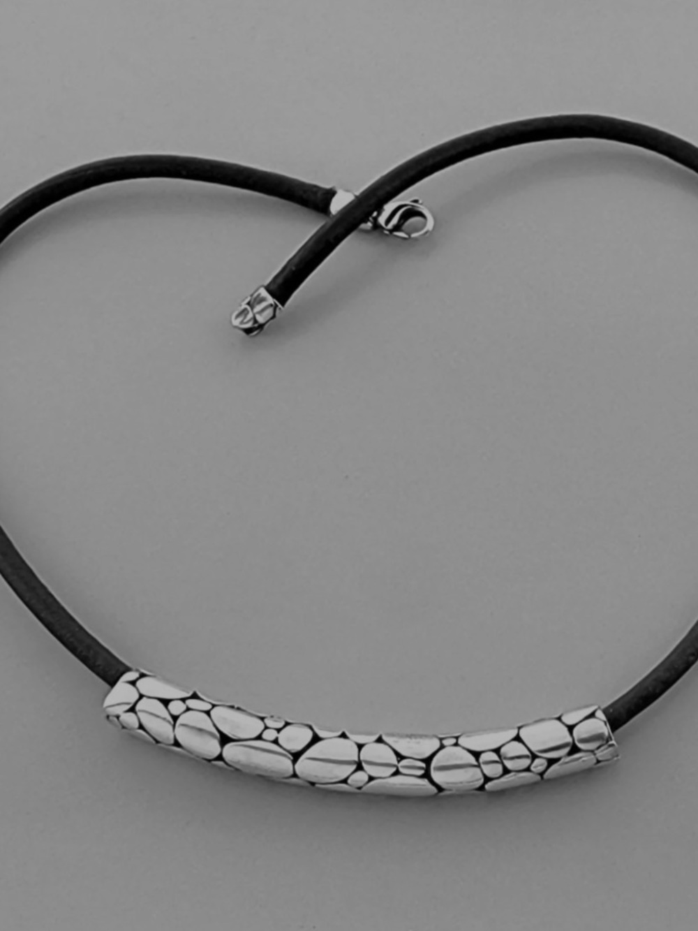 John Hardy Black Leather Necklace with Silver Textured Accents - Picture 5 of 6
